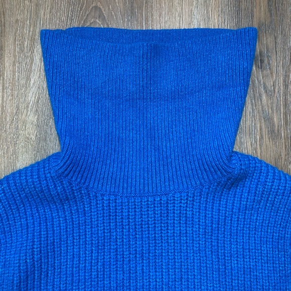 RW&CO. Cropped Cowl Neck Sweater Vest - Picture 7 of 17